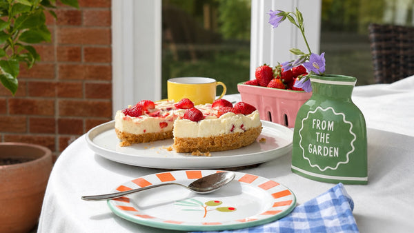 Brambly Bakes - Summer Strawberry Cheesecake