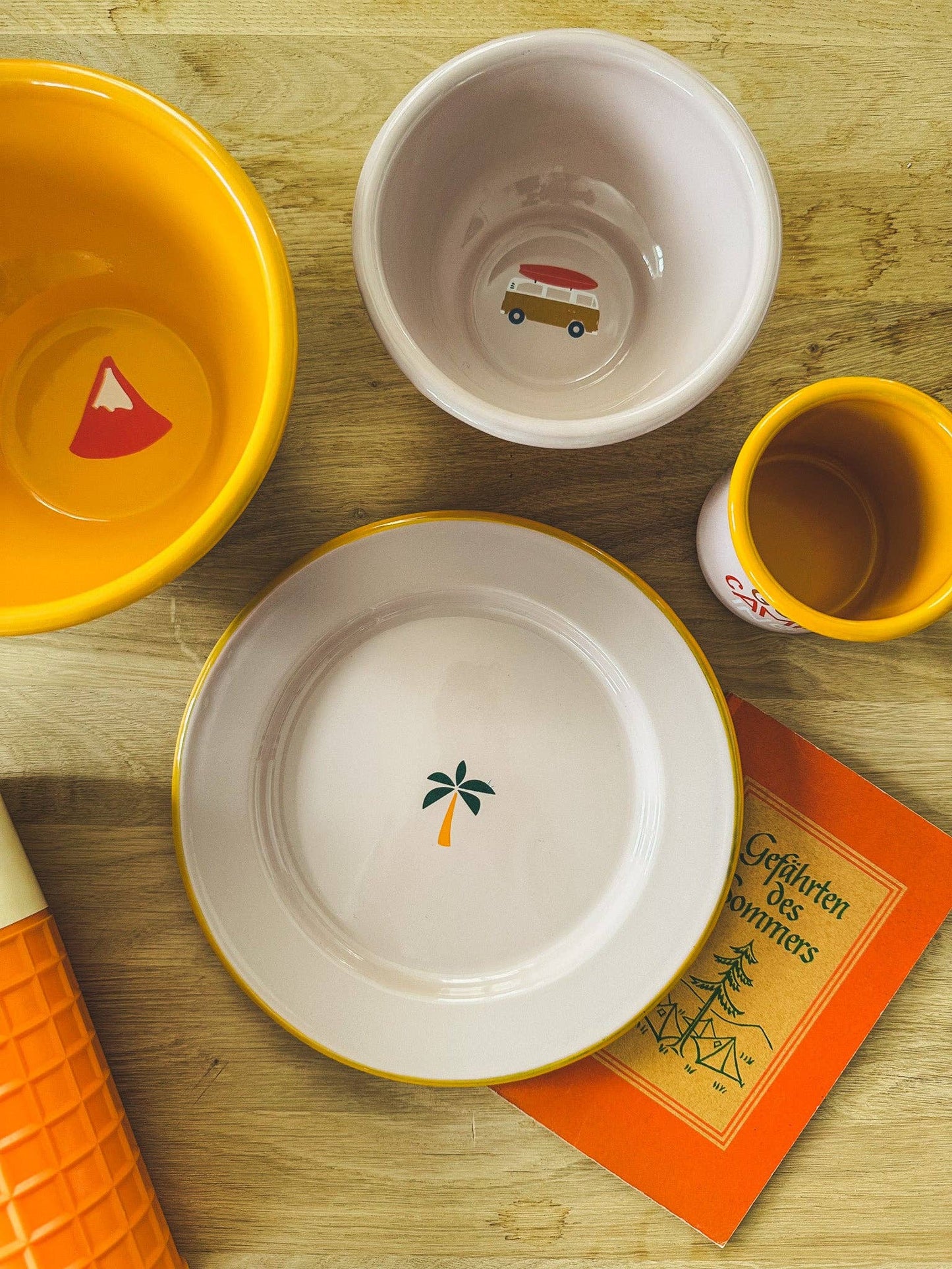 Go Camping Enamel Plate - 17cm