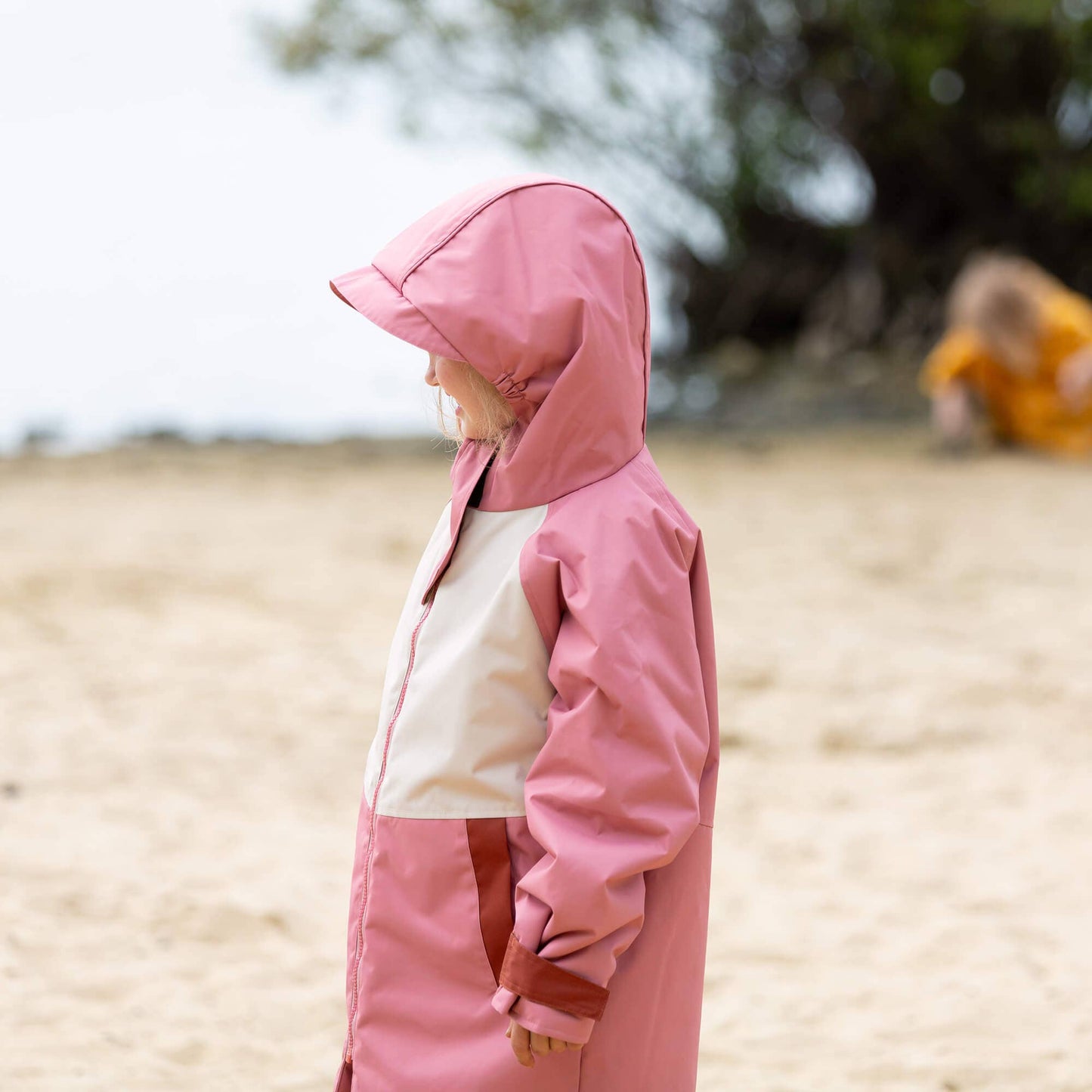Soft Pink Waterproof Changing Robe