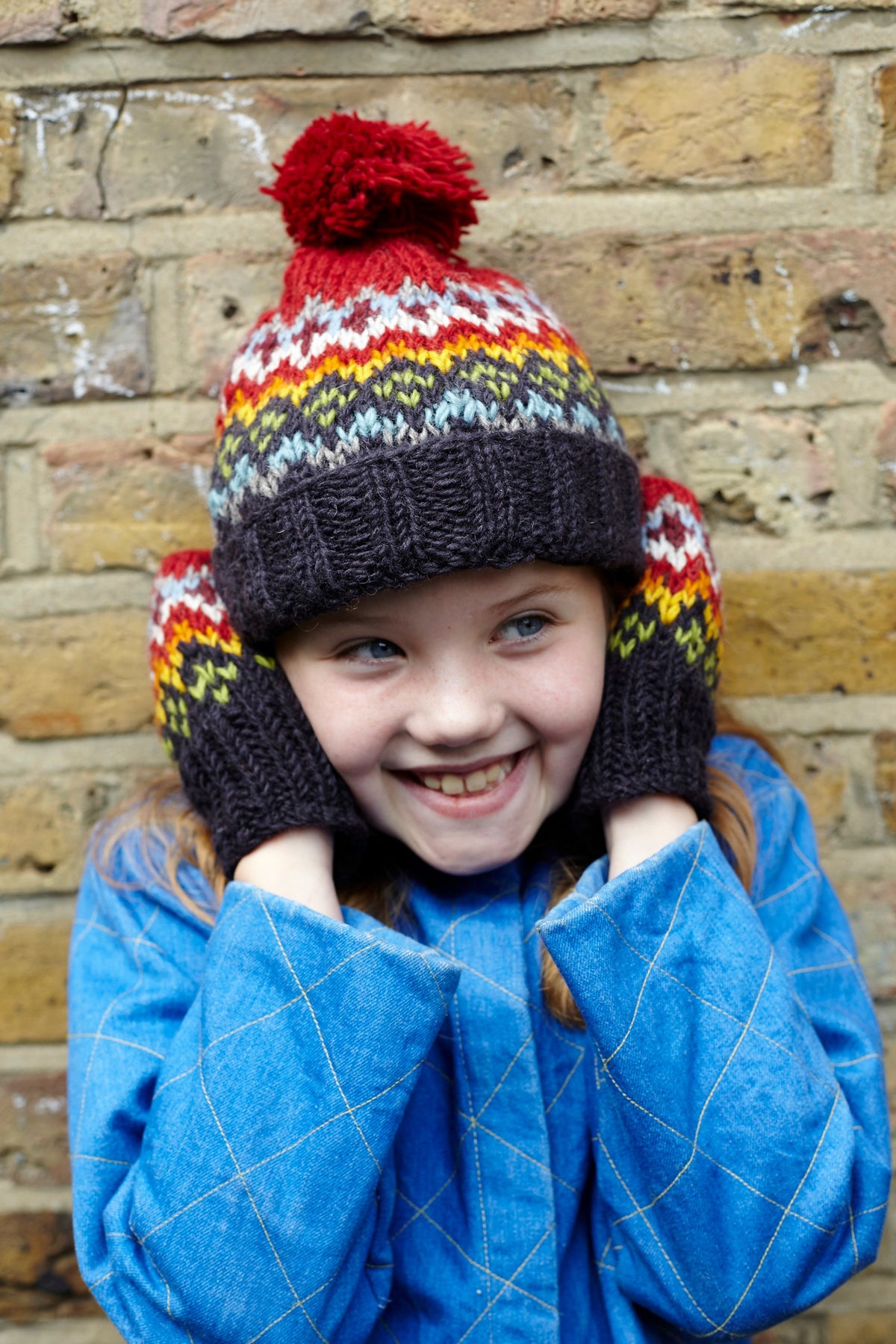 Kids Clifden Bobble Hat