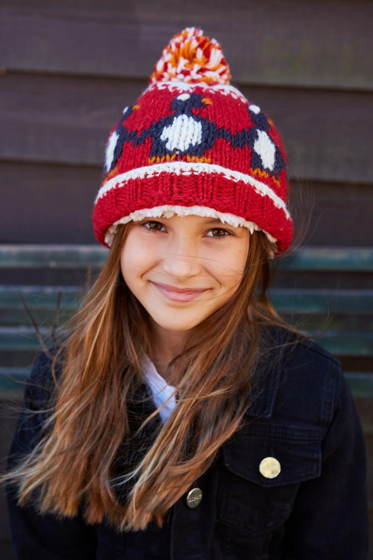 Kids Friendly Penguins Bobble Hat