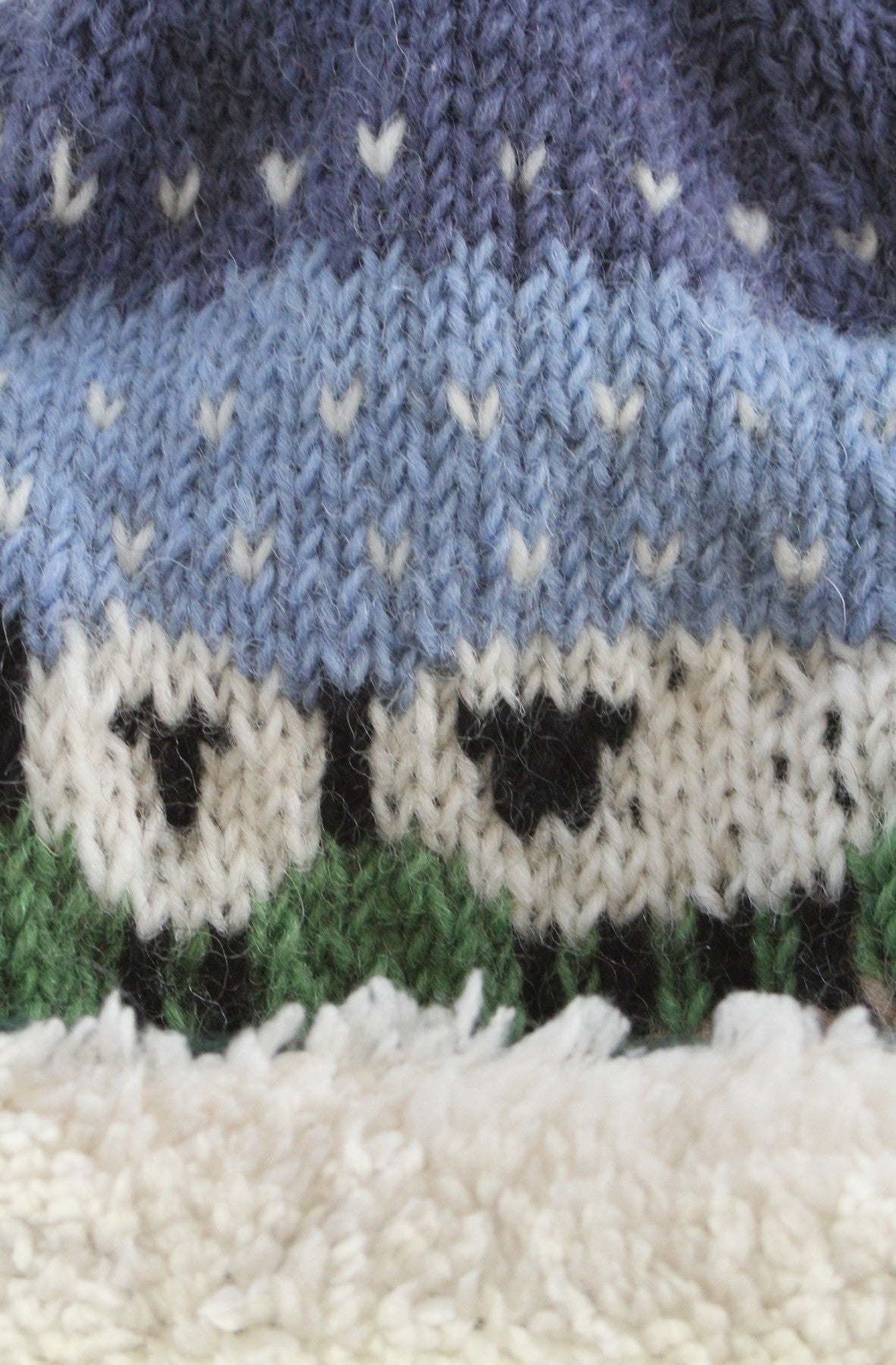 Kids Snowy Sheep Bobble Hat