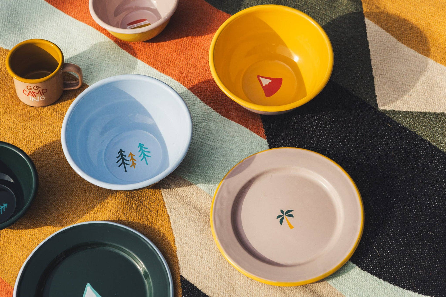 Go Camping Enamel Plate - 17cm